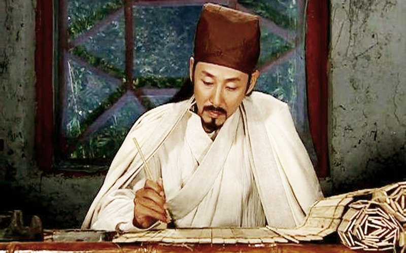 Viên Thiên Cương là nhà thiên văn học, chiêm tinh, phong thủy nổi tiếng lịch sử Trung Quốc. Bậc thầy tướng số này nổi tiếng với việc tiên đoán chính xác số mệnh của Võ Tắc Thiên.