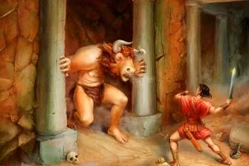 Biết chuyện, thần Poseidon "nổi trận lôi đình" và nguyền rủa hoàng hậu Pasiphae - vợ của Vua Minos khiến mỹ nhân này nổi ham muốn với con bò đực.