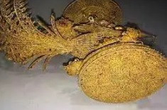 Dù không hiểu rõ về cổ vật nhưng ông cho rằng "con chim" tìm thấy vô cùng giá trị bởi nó được chế tác từ vàng vô cùng tinh xảo.