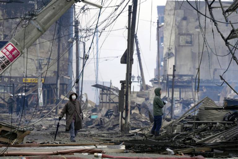 Ngay trong ngày đầu năm mới 1/1/2024, trận động đất mạnh 7,6 độ Richter có tâm chấn cách Wajima khoảng 30 km về phía đông - đông bắc ở độ sâu 16km đã gây thiệt hại lớn ở thành phố Wajima tỉnh Ishikawa, miền Trung Nhật Bản. Trận động đất này còn gây ra sóng thần cao hơn 1m.