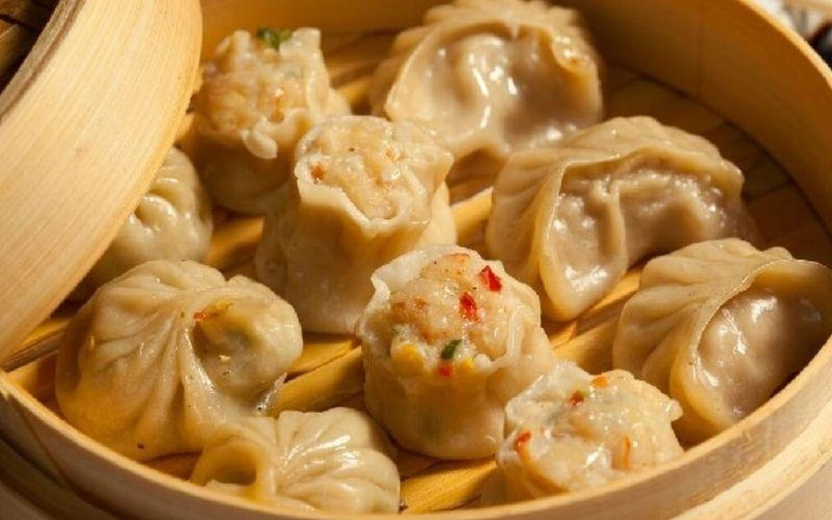 Ngoài bánh sủi cảo, các chuyên gia còn tìm thấy nhiều món bánh khác trong ngôi mộ cổ thời nhà Đường gồm: bánh trung thu, bánh ngọt và một số món bánh tráng miệng khác.