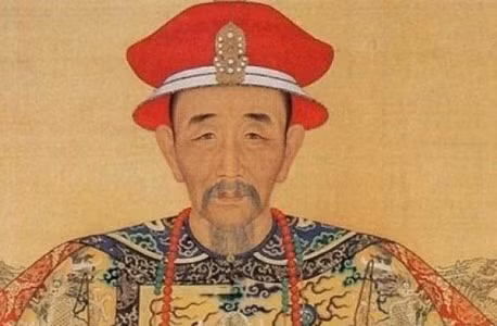 Hoàng đế Khang Hi là một trong những vị vua có tài trị quốc của nhà Thanh. Trong thời gian trị vì, ông đã thiết lập thời kỳ thái bình thịnh trị, giúp người dân an cư lạc nghiệp. Nhiều lĩnh vực như kinh tế, văn hóa... có sự phát triển vượt bậc.