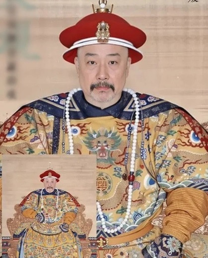 Ái Tân Giác La Ngung Diễm (Vĩnh Diễm) hay còn gọi vua Gia Khánh. Mặc dù là con trai của hoàng đế Càn Long nhưng vua Gia Khánh không giỏi trị quốc giống vua cha. Tình hình nhà Thanh dần đi xuống. Vào năm 1820, Gia Khánh Đế băng hà và được truy tôn miếu hiệu là Thanh Nhân Tông.