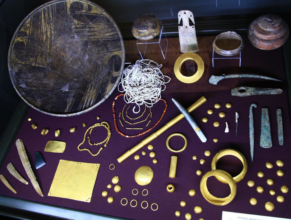 Để giải mã những bí ẩn liên quan đến người đàn ông Varna, các chuyên gia tiến hành các nghiên cứu sâu hơn nhằm sớm tìm ra lời giải.