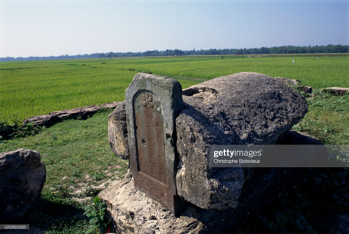 Mộ phần của thương gia Nhật Bản Tani Yajirobei ở Hội An.