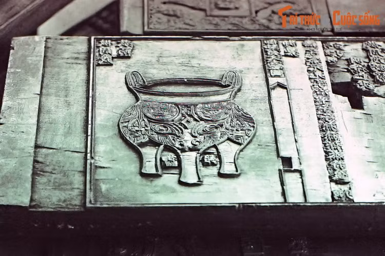 Vào thời nhà Nguyễn, các dòng tranh in khắc đã nở rộ, hình thành nên nhiều phường, làng tranh dân gian, để lại dấu ấn sâu sắc trong nền văn hóa truyền thống.