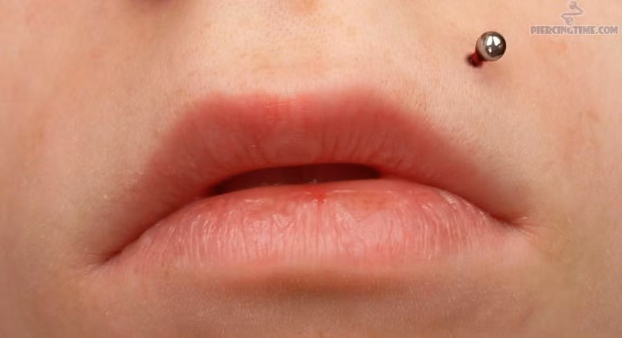 Theo nghiên cứu đăng trên trang Fate, người sở hữu hình dáng môi trên dạng vòng cung có tài ăn nói và luôn thành công trong các cuộc đàm phán. Ảnh minh họa: Piercingtime.