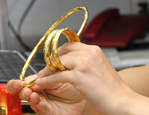 Cach bao quan nu trang vang cuc bong dep