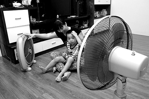 Kha nang ngon dien kinh hoang cua quat dien lam mat