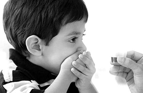 Ho dũ dọi vì uóng thuóc trị ho truóc giò di ngủ