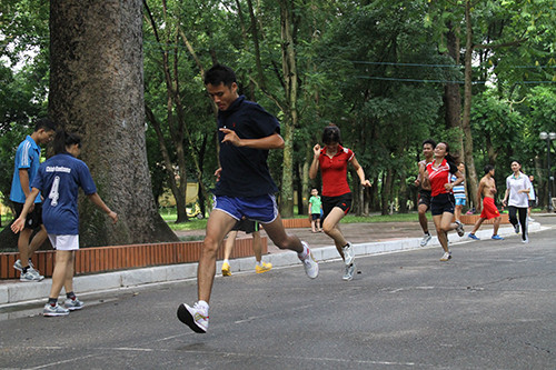 Coi chùng gạp họa khi choi the thao ngay he