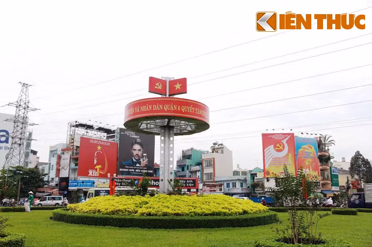 Ngày 17/10, Ban chấp hành Đảng bộ Thành phố khoá X, Uỷ Ban Kiểm tra Thành uỷ khoá X và Đoàn Đại biểu Đảng bộ Thành phố dự Đại hội Đại biểu toàn quốc lần thứ XII của Đảng sẽ ra mắt Đại hội. Đại hội biểu quyết thông qua dự thảo Nghị quyết Đại hội X Đảng bộ thành phố và diễn văn bế mạc Đại hội.