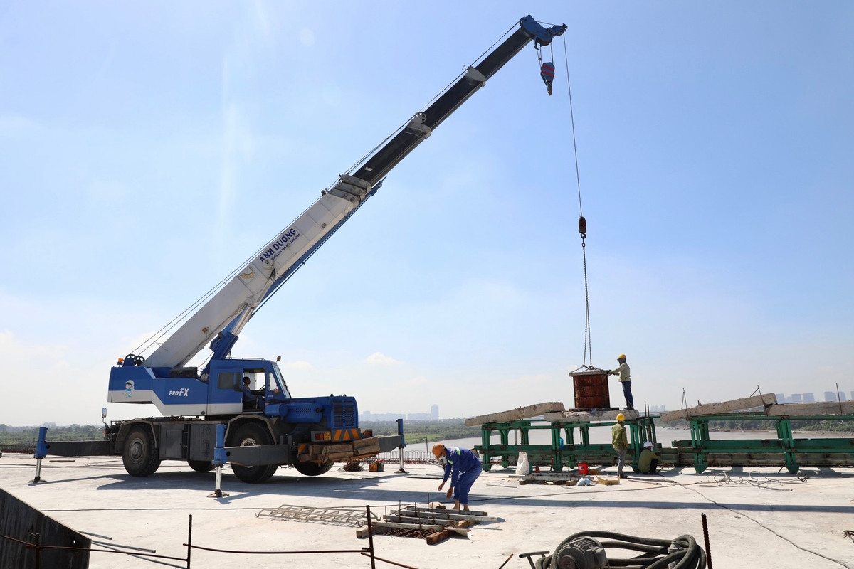 Cầu được thiết kế vĩnh cửu bằng bê tông cốt thép và bê tông cốt thép dự ứng lực, chịu được động đất cấp 8.