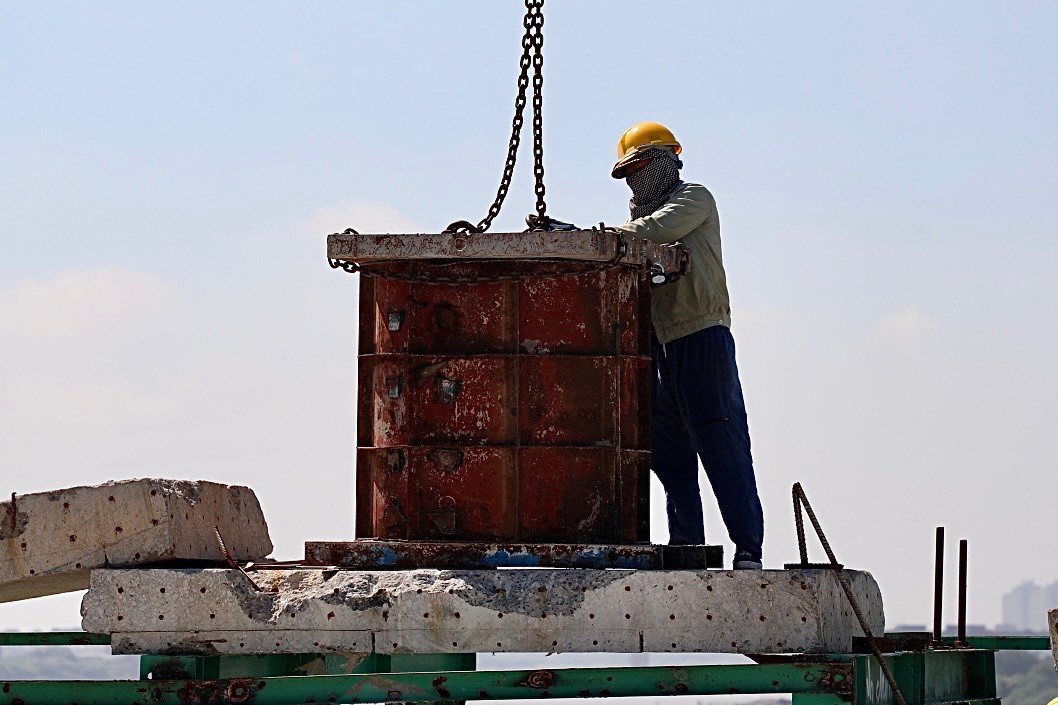 Sau khi hoàn thiện, dự án sẽ tăng cường khả năng lưu thông giữa hai bên bờ sông Hồng, đáp ứng nhu cầu vận tải ngày một tăng nhanh giữa trung tâm Thủ đô với khu vực phía Bắc và đông Bắc TP Hà Nội.