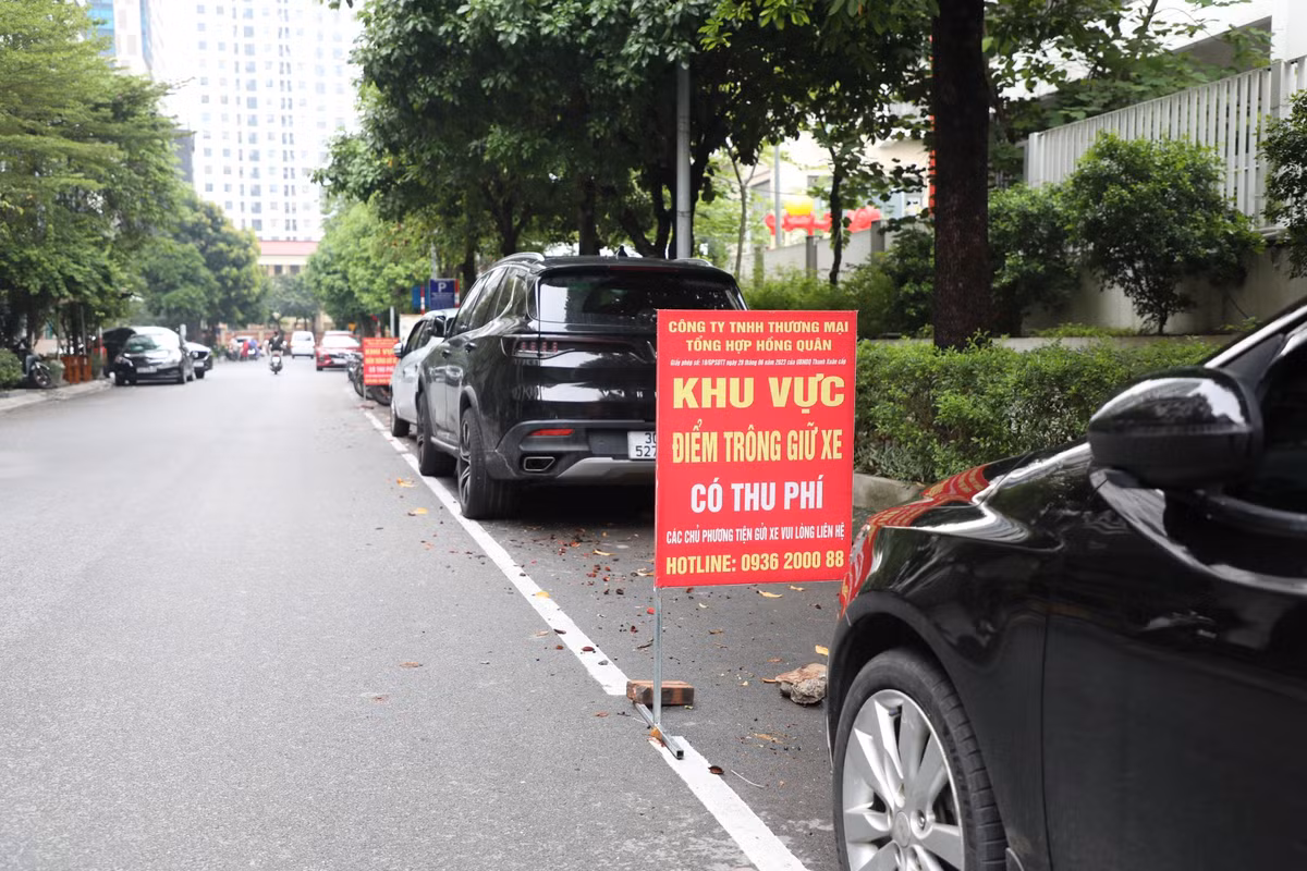 Theo đó, đoạn đường được cấp phép tạm thời để trông giữ ô tô có chiều dài 221m; Thời gian cấp phép 6 tháng (từ ngày 1/7/2023 đến ngày 1/1/2024).