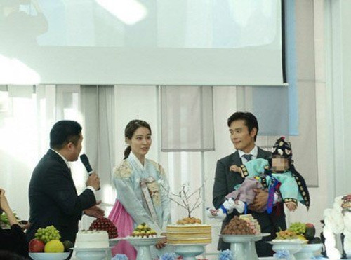Lee Byung Hun to chuc sinh nhat hoanh trang cho con trai