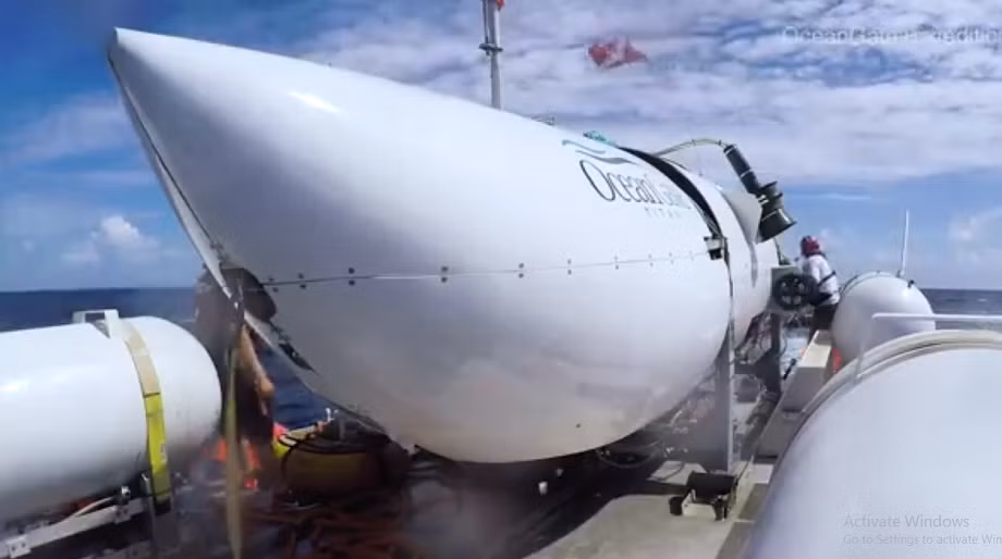 Chiếc tàu lặn vừa mất tích có tên Titan, nặng 11,5 tấn, được làm bằng sợi carbon và titan.