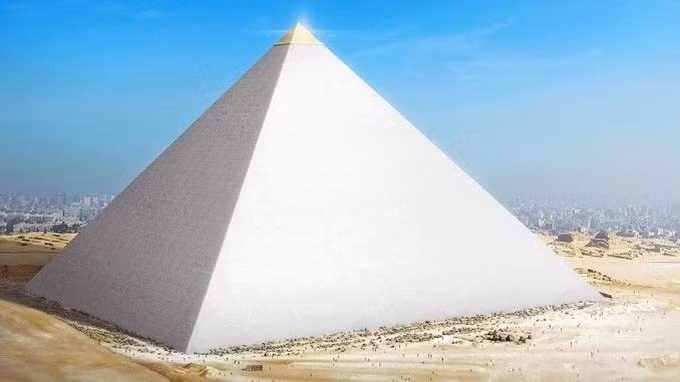 Kim tự tháp Giza, còn được gọi là kim tự tháp Khufu, là kim tự tháp cổ nhất và lớn nhất trong số những công trình còn tồn tại ở Giza.