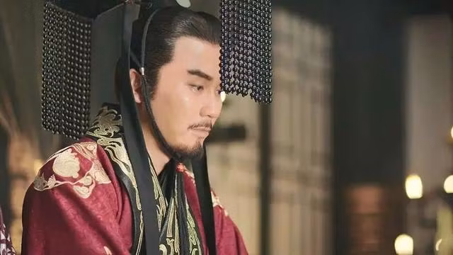 Sau khi sự giải mã về âm thanh bậc thang kỳ lạ được tiết lộ, lăng Thiên Tử ngày càng thu hút sự quan tâm của du khách từ khắp nơi. Rất nhiều người muốn đến đây để tự mình chứng kiến và trải nghiệm sự kỳ diệu của những bậc thang này. Đặc biệt, vào ngày Quốc khánh của Trung Quốc, số lượng người đổ về đây tăng lên đáng kể.