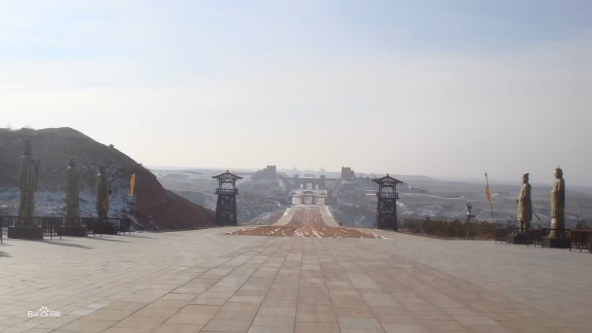 Bởi vì con đường này rất quan trọng, để có thể tồn tại lâu dài, toàn bộ đất dùng để xây dựng nó đều đặc biệt được nung ở nhiệt độ cao trong thời gian dài.