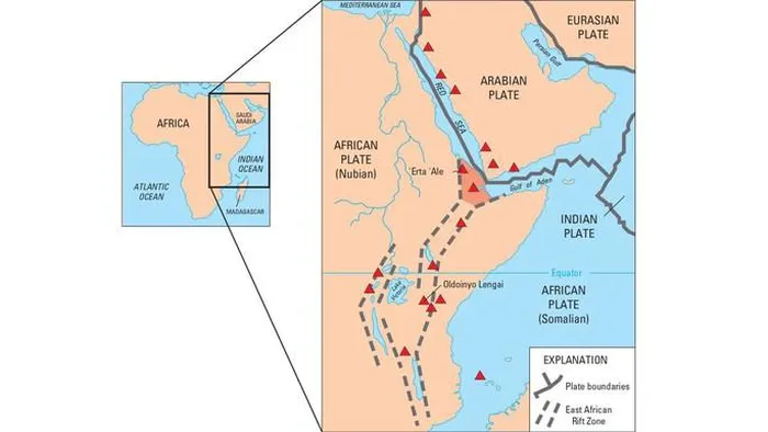 Quá trình tách rời này diễn ra do sự di chuyển của các mảng địa chất. Hai mảng địa chất quan trọng nhất là mảng Somalia và mảng Nubian đang dần tách xa nhau.