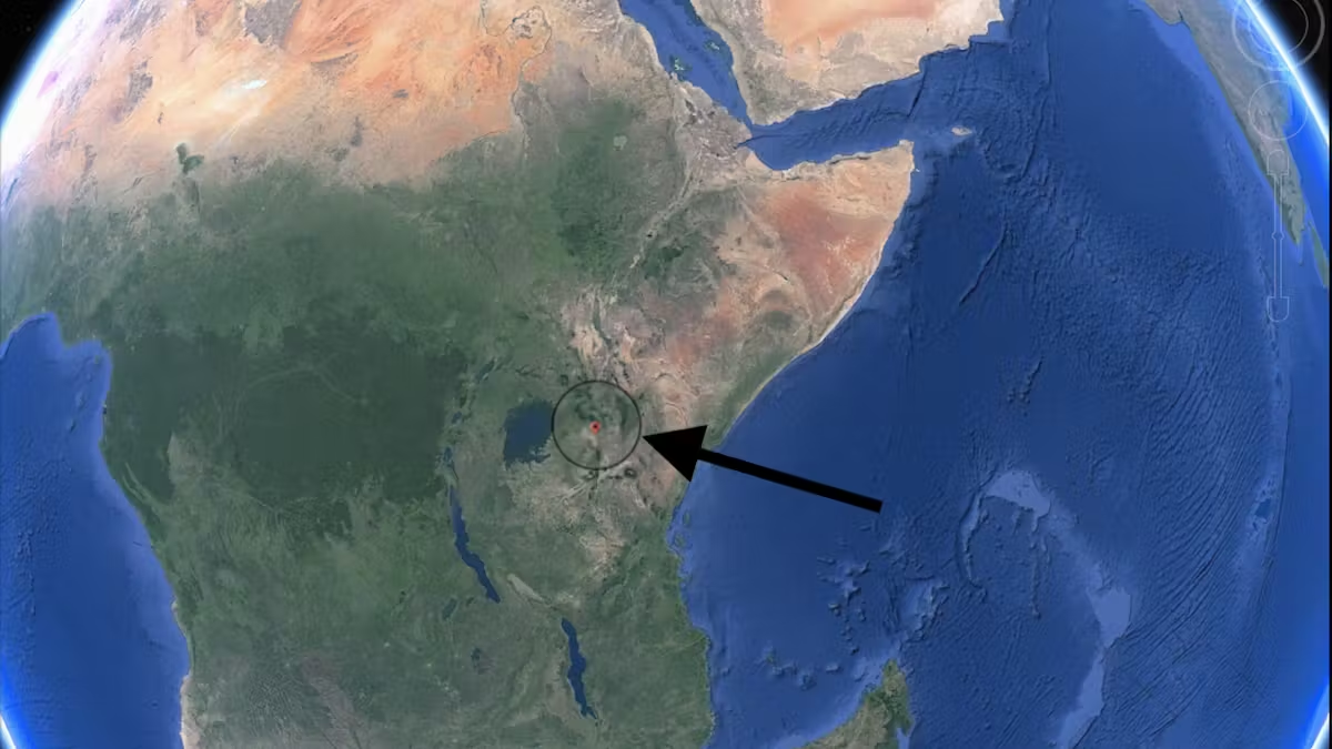 Kịch bản có khả năng xảy ra nhất là mảng Somalia tách ra khỏi phần còn lại của châu lục, tạo ra một đại dương mới ở giữa. Điều này sẽ gây ra sự tạo thành một lục địa mới gồm Somalia, Eritrea, Djibouti, phần phía đông của Ethiopia, Kenya, Tanzania và Mozambique.