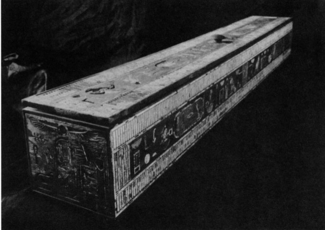 Theo đó, bộ sưu tập trang sức của vị nữ hoàng 4.600 tuổi này đã vô tình tiết lộ một mạng lưới thông thương chưa từng biết, những đội thuyền buôn chưa từng biết và sớm nhất giữa Ai Cập và Hy Lạp.