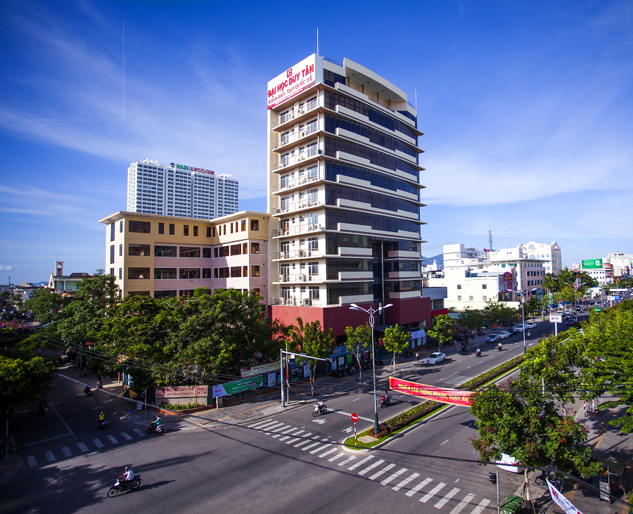 Đại học Duy Tân (tiếng Anh: Duy Tan University) là đại học tại Việt Nam, thành lập năm 1994. Đây là Đại học tư thục đầu tiên tại miền Trung Việt Nam. Năm 2019, trường được trao Huân chương Lao động hạng Nhất. Trường hợp tác với nhiều Đại học quốc tế, có mặt trong các bảng xếp hạng Đại học.