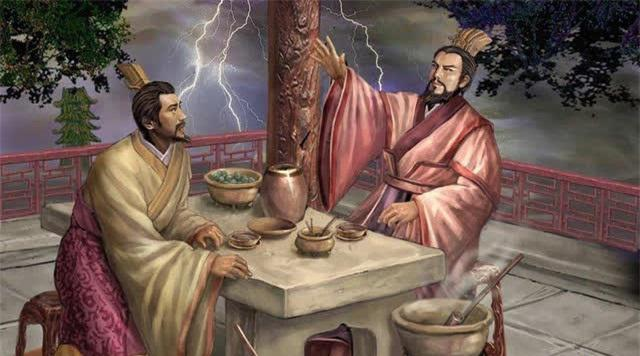 Trong trận Xích Bích: Tào Tháo đã tự tin và chủ quan đánh giá thấp sức mạnh của Giang Đông và Tôn Quyền. Thay vì chờ đợi và ổn định tình hình sau khi chiếm Kinh Châu, ông đã quyết định tấn công Giang Đông một cách vội vã.