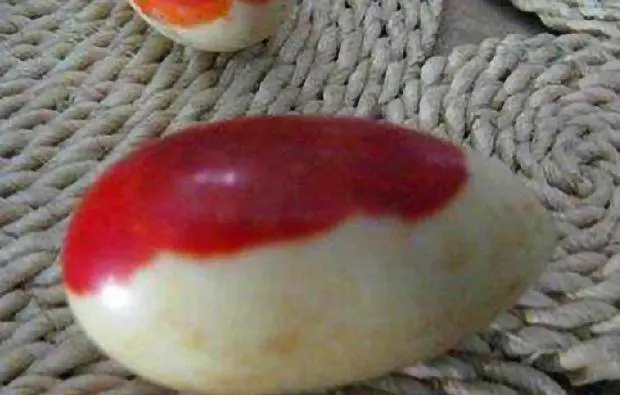 Ông không quan tâm đến tiền bạc và mong rằng các chuyên gia có thể đem đá đi mà không cần trả tiền.