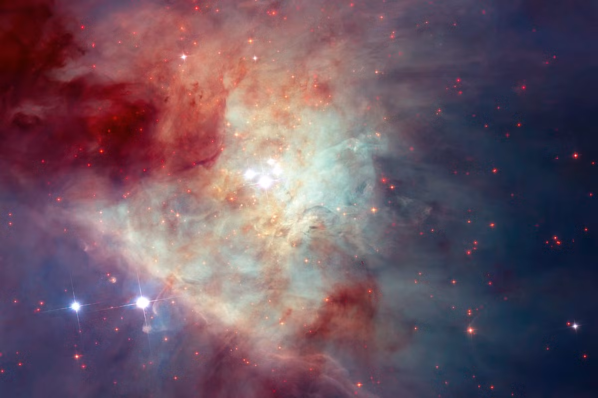 Các hợp chất carbon tạo nên cơ sở của đời sống trên Trái Đất. Từ các hợp chất hữu cơ đơn giản như axit amin đến các phân tử phức tạp như ADN, carbon là yếu tố quan trọng nhất trong sinh hóa học. Do đó, sự xuất hiện của methyl cation có ý nghĩa quan trọng đối với việc tìm kiếm dấu hiệu về sự sống ngoài hành tinh.