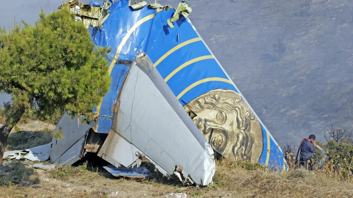 Cuộc điều tra sau đó đã chỉ ra rằng máy bay đã mất kết nối với trạm không lưu do thiếu oxy trong buồng lái, khiến tất cả mọi người trên chuyến bay bất tỉnh.