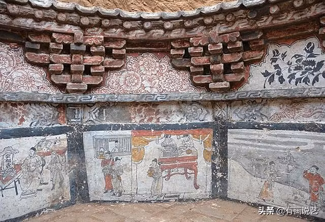 Ngoài ra, dầu và mồ hôi từ da người có thể chứa các hợp chất hoá học và muối, có thể gây ảnh hưởng tiêu cực đến bề mặt của bích họa và vải lụa.