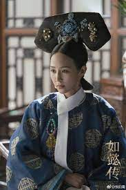 Càn Long và Du Quý Phi đã cùng trải qua một quãng đời dài với nhau, từ khi Càn Long là một Hoàng tử cho đến khi già. Vì vậy, họ có sự thấu hiểu và quan điểm chung, và trở thành bạn bè thân thiết, có thể chia sẻ nhiều chuyện với nhau.