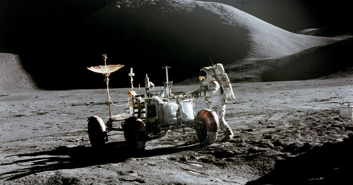 Trong nghề nghiệp của một nhà khoa học tv, việc có một nền tảng để làm việc trên mặt trăng sẽ thúc đẩy sự tiến bộ trong khoa học vũ trụ. Tuy nhiên, điều đó cũng đòi hỏi chúng ta cần phải hiểu rõ hơn về những rủi ro tiềm ẩn trên Mặt trăng.