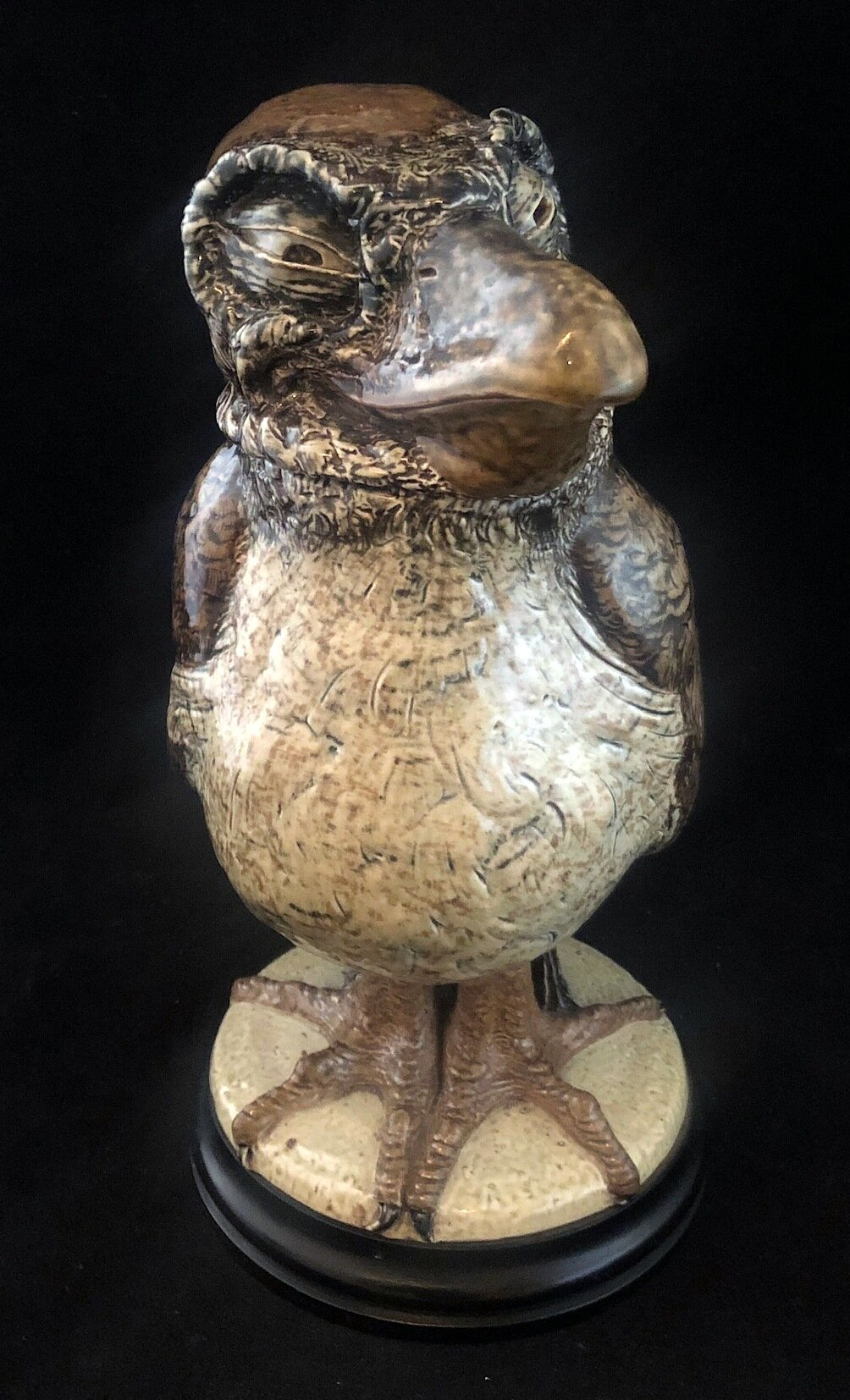 Các thiết kế của họ được gọi là Martinware và rất được ưa chuộng trong giới sưu tầm.