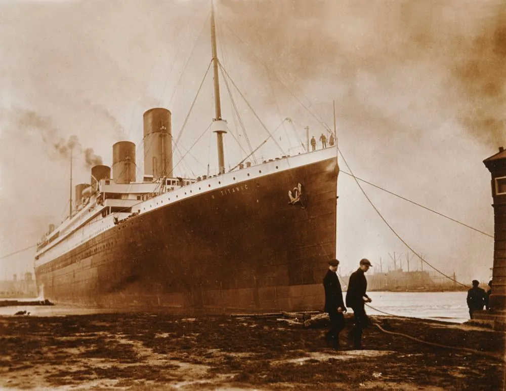 Những nhân chứng sống sót kể về những trải nghiệm kinh hoàng mà họ đã trải qua khi tàu chìm. Titanic vẫn được coi là biểu tượng của thành tựu công nghệ hàng hải, nhưng chính công nghệ tiên tiến và kiêu ngạo của con tàu là nguyên nhân dẫn đến sự đắm tàu dưới đáy đại dương.