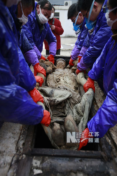 Với nhiệt độ và nồng độ oxy vừa phải trong nước, vi khuẩn sẽ không thể phát triển, làm chậm hoặc thậm chí dừng quá trình phân hủy một cách hiệu quả.