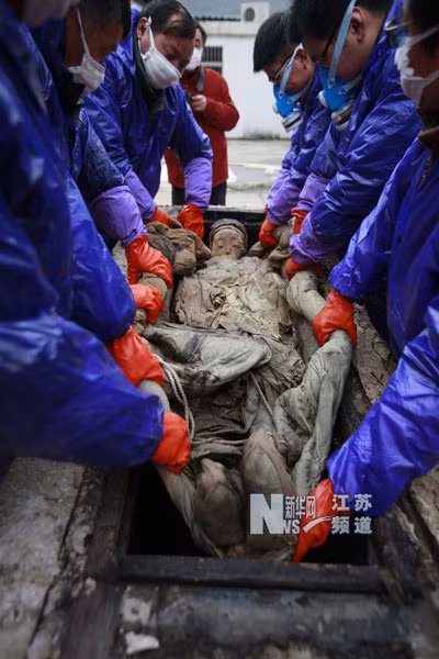 Với nhiệt độ và nồng độ oxy vừa phải trong nước, vi khuẩn sẽ không thể phát triển, làm chậm hoặc thậm chí dừng quá trình phân hủy một cách hiệu quả.