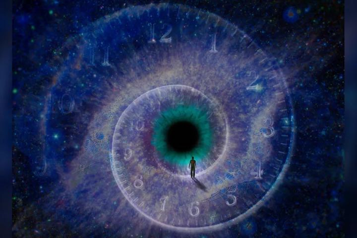 Việc chế tạo một cỗ máy thời gian thực tế đòi hỏi khả năng bóp méo không gian và thời gian, và hiện tại chưa có đủ nguyên liệu và vật chất lạ để thực hiện điều đó.