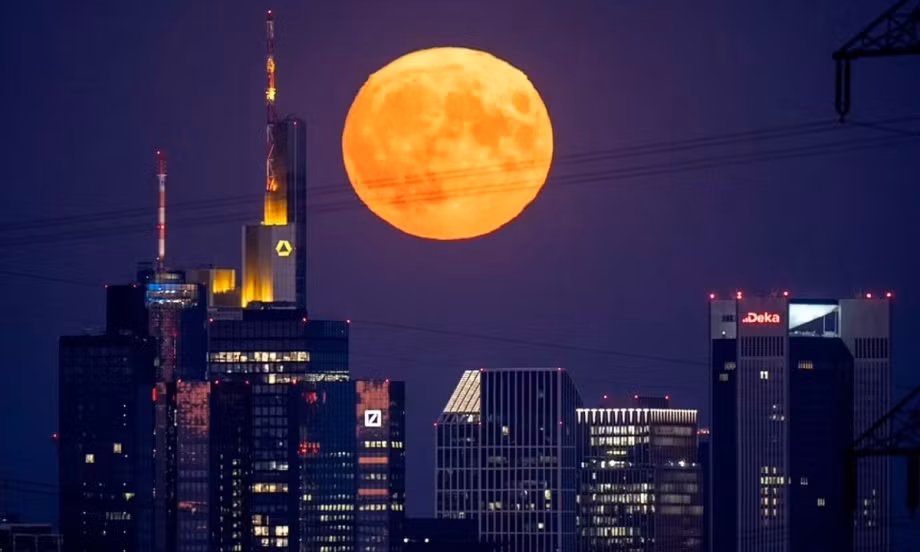 Siêu trăng sấm màu cam cháy vào ngày 3/7 hứa hẹn tạo nên một cảnh tượng ngoạn mục.