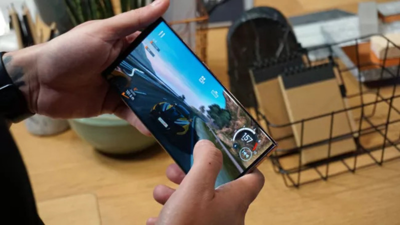 Tuy báo cáo đánh giá cao sự quan tâm của Samsung đối với người dùng và việc thay thế màn hình và pin miễn phí, nhưng nếu vấn đề là do phần mềm hoặc màn hình bị lỗi, Samsung cần giải quyết sự cố này trên phạm vi toàn cầu và thực hiện việc thay thế miễn phí tương tự cho tất cả người dùng Samsung trên toàn thế giới gặp phải vấn đề này.