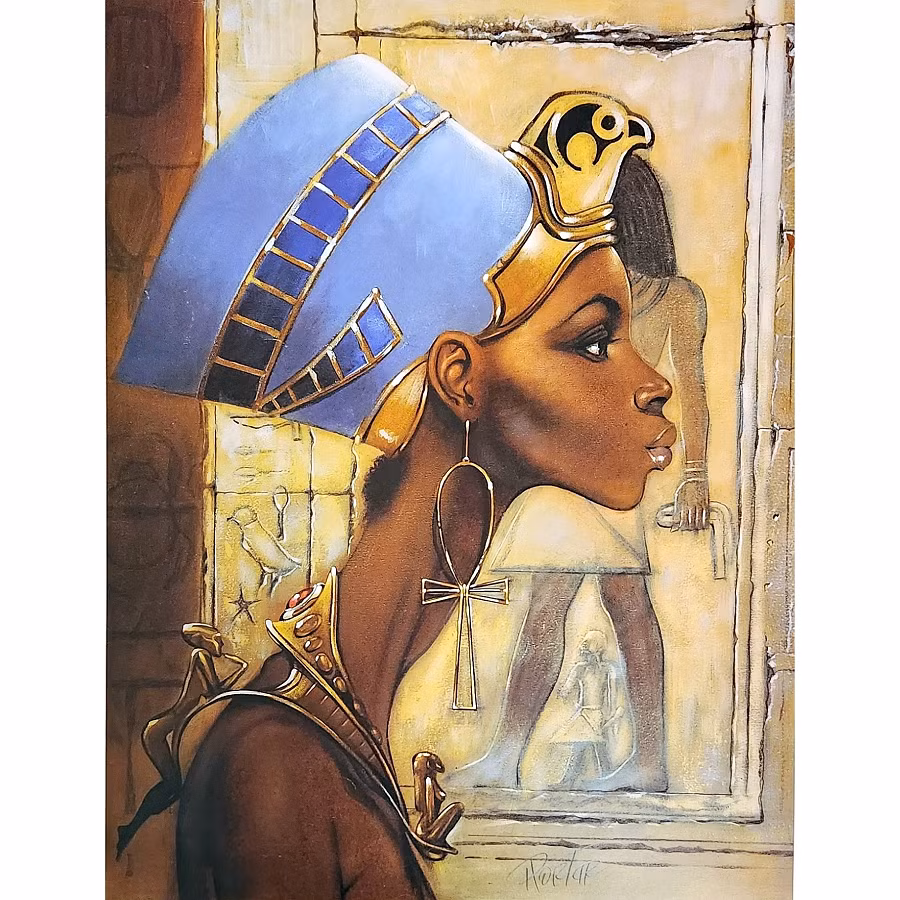 Một số giả thuyết cho rằng Nefertiti có thể đã qua đời trước khi Tutankhamun trở thành vua, trong khi các giả thuyết khác cho rằng cô có thể đã bị tước quyền lực và biến mất khỏi lịch sử.