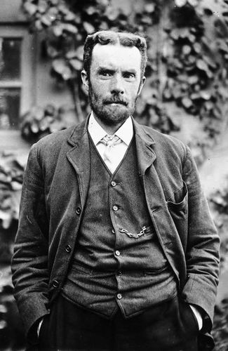 4. Oliver Heaviside là một nhà khoa học, nhà vật lý, nhà toán học và kỹ sư điện người Anh. Ông là người đã phát triển các kỹ thuật toán học phức tạp để phân tích mạch điện và giải phương trình vi phân.