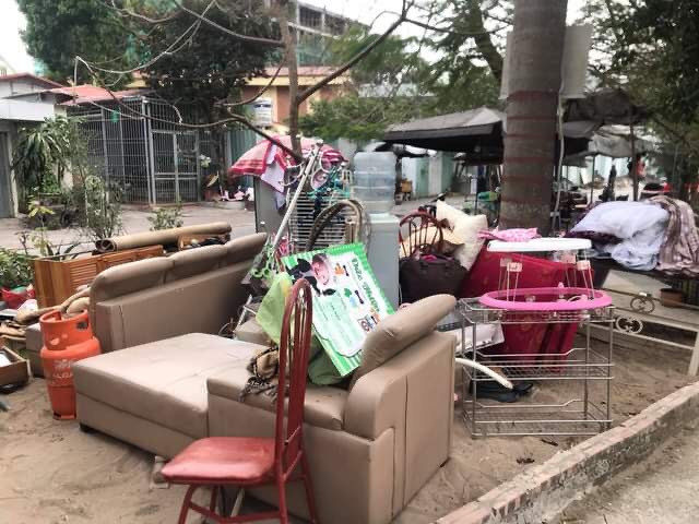 Ong 72 tuoi keu cuu vi bi chiem giu nha: Giao CA quan Ha Dong xu ly-Hinh-4