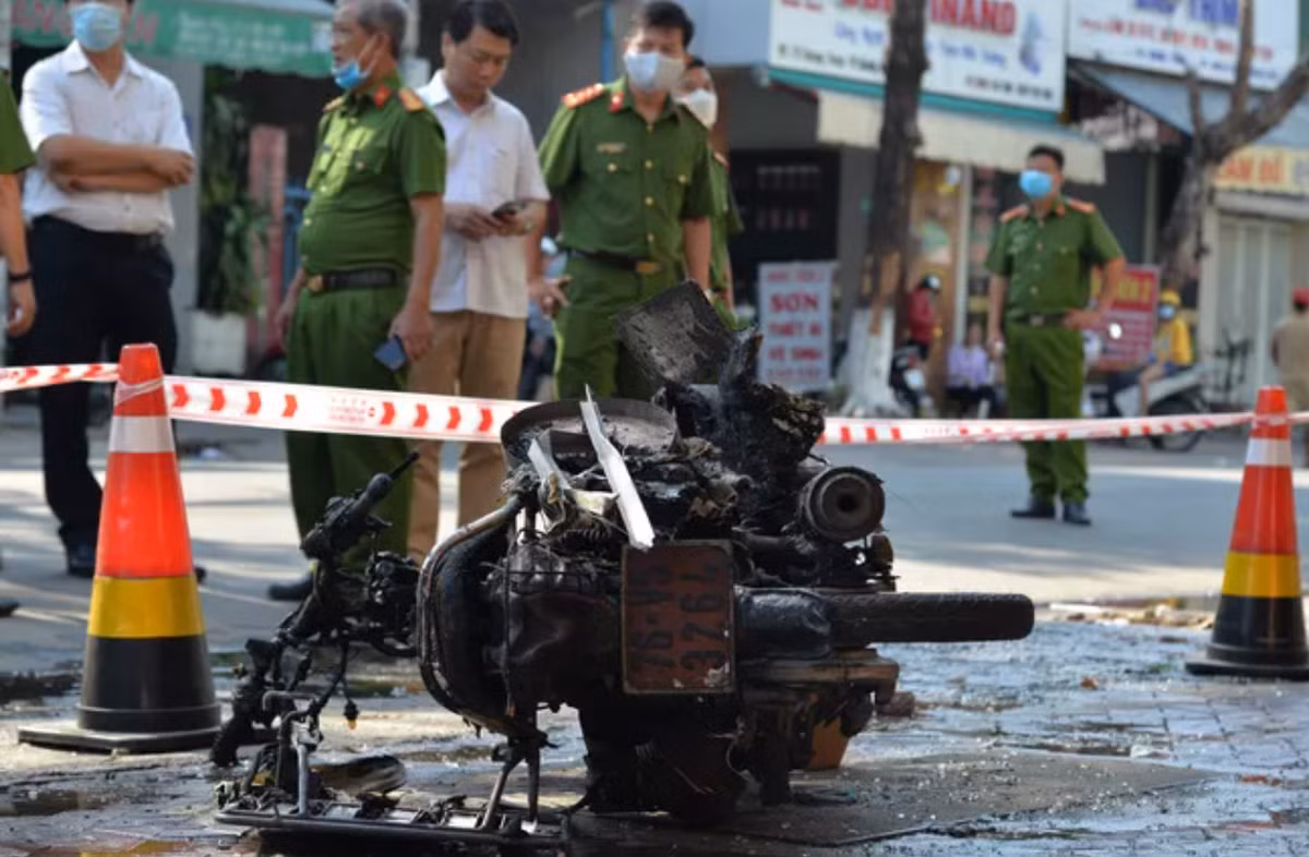 Vu chay nha khien 4 nguoi tu vong: Nhung buc xuc tu hien truong