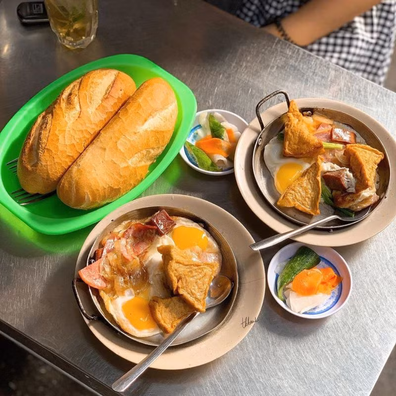 Banh mi chao ton tai hon 50 nam hap dan bao the he thuc khach-Hinh-3