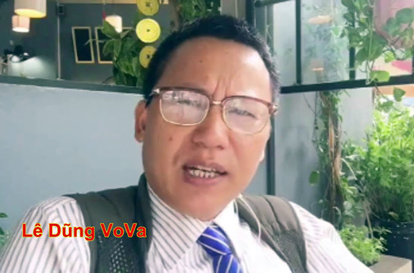 Theo lệnh truy nã, bất kỳ người nào cũng có quyền bắt và giải ngay người đang bị truy nã đến cơ quan Công an, Viện Kiểm sát hoặc UBND nơi gần nhất. Sau khi bắt hoặc tiếp nhận đối tượng truy nã báo ngay cho Cơ quan An ninh điều tra, CATP Hà Nội. Địa chỉ: 89 Trần Hưng Đạo, quận Hoàn Kiếm, Hà Nội . Điện thoại: 069.219.4084, 038.533.2369.