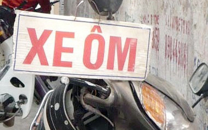 Di xe om quen, con van bi quay roi tinh duc