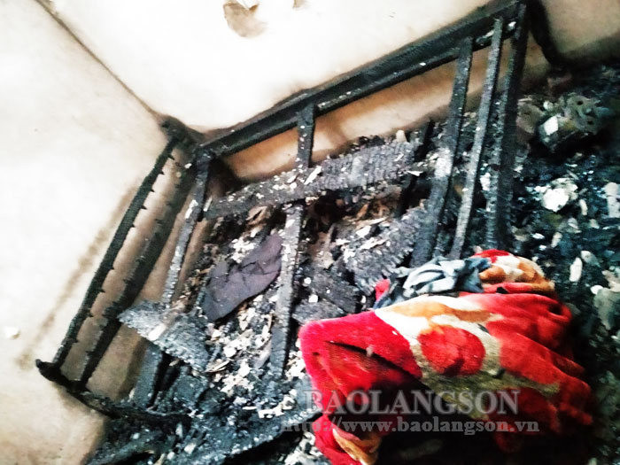 Dot can xang, be trai 7 tuoi o Lang Son tu vong